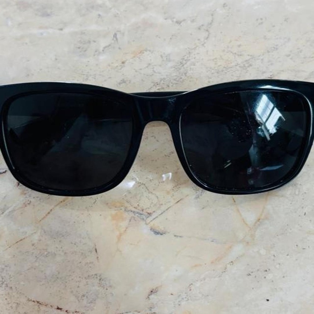 Coach HC 8212 L1641 Black Square Sunglasses Womens Designer HC8212